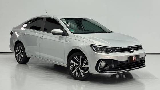 VOLKSWAGEN VIRTUS 1.0 200 TSI HIGHLINE AUTOMÁTICO